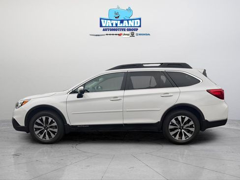 Used 2015 Subaru Outback 2.5i Limited image 2