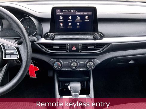 Used 2023 Kia Forte LXS image 7