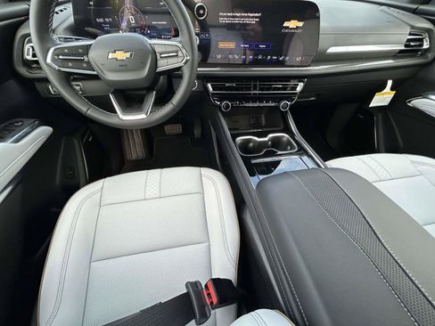 New 2026 Chevrolet Traverse High Country AWD/4WD image 15