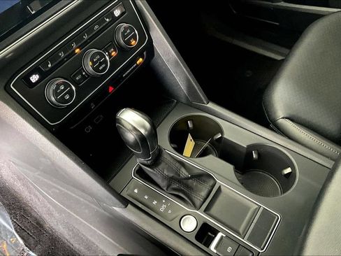 Used 2019 Volkswagen Atlas SE FWD image 16