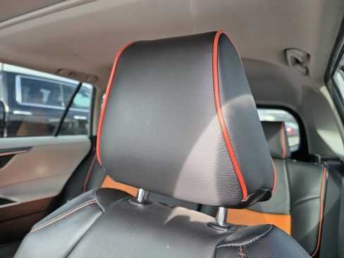 Used 2020 Toyota RAV4 XLE image 21