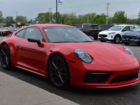Used 2024 Porsche 911 Carrera T RWD image 12