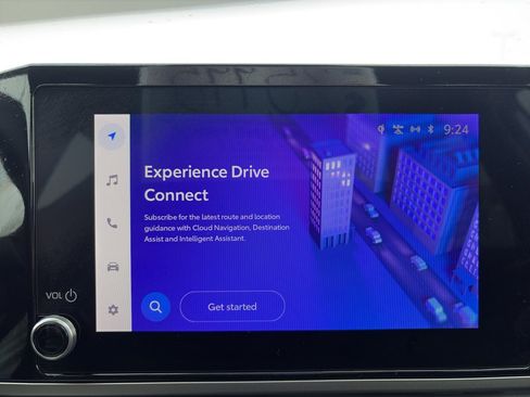 Used 2025 Toyota Camry LE image 14