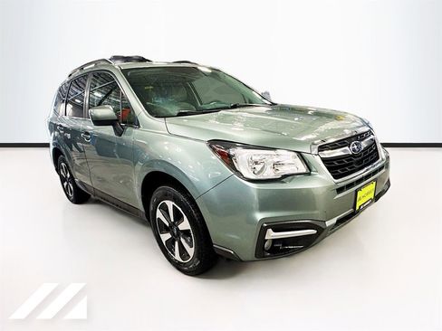 Used 2017 Subaru Forester 2.5i Limited w/ Popular Package #2 image 3