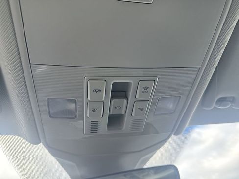 New 2026 Volkswagen Jetta SE FWD image 12
