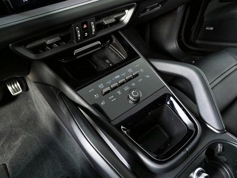 New 2026 Porsche Cayenne S AWD/4WD image 18