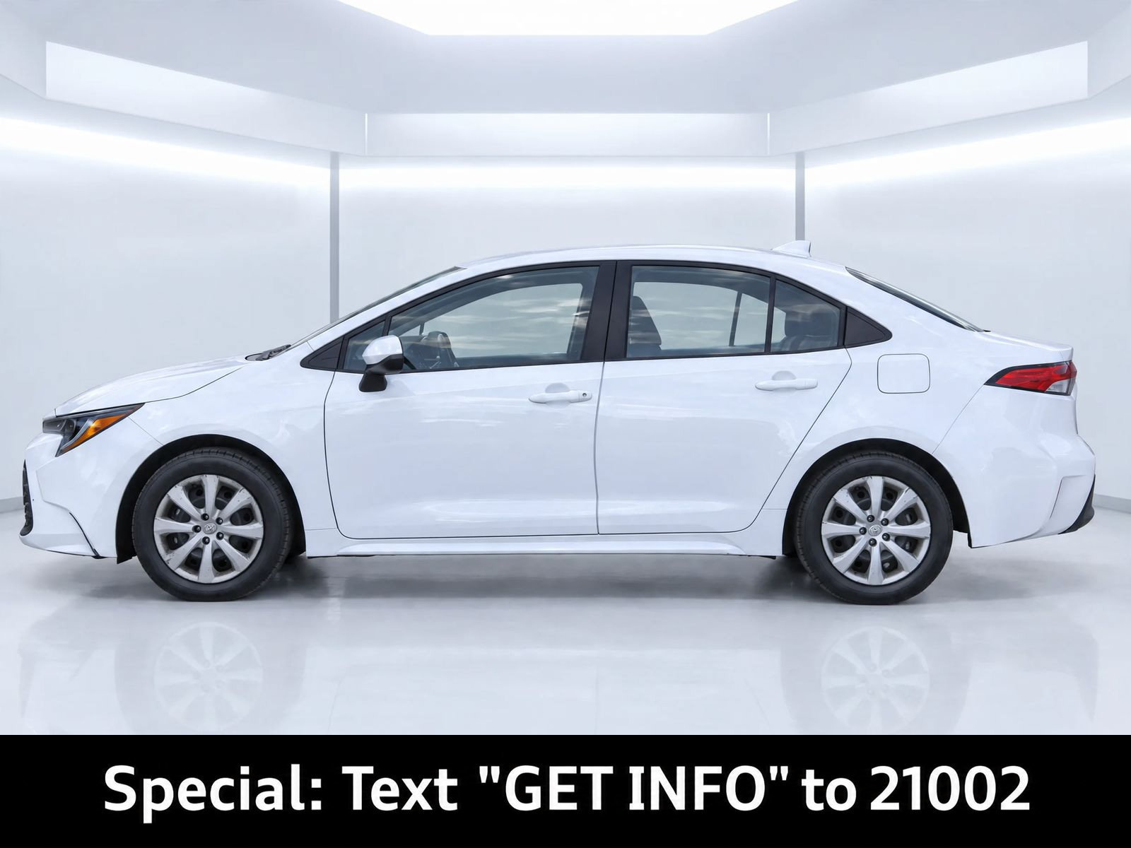 Used 2024 Toyota Corolla LE FWD image 6