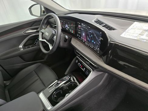 New 2025 Audi Q5 Premium image 21