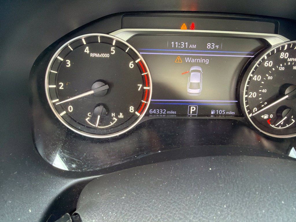 Used 2021 Nissan Altima 2.0 SR FWD image 2