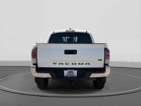 Used 2023 Toyota Tacoma TRD Off-Road w/ Black Out Package (TMS) AWD/4WD image 6