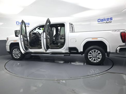 Used 2020 GMC Sierra 2500 Denali w/ Denali Ultimate Package AWD/4WD image 56