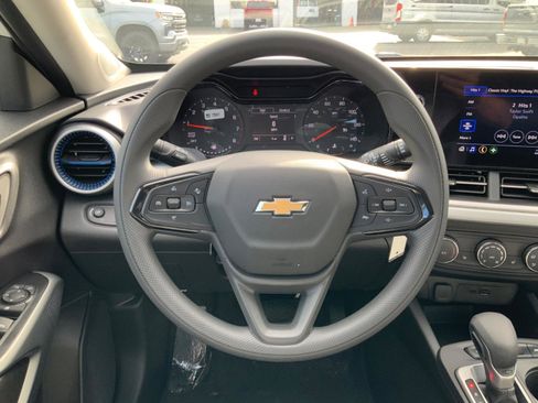 New 2026 Chevrolet Trax LS image 17