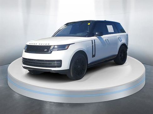 Used 2023 Land Rover Range Rover Autobiography image 17