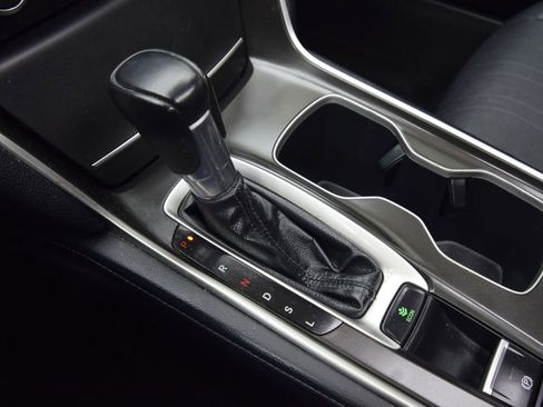 Used 2018 Honda Accord EX-L image 30