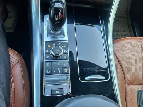 Used 2016 Land Rover Range Rover Sport Supercharged AWD/4WD image 25