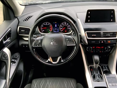 Used 2020 Mitsubishi Eclipse Cross SE image 5
