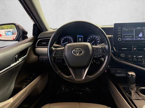 Used 2021 Toyota Camry SE FWD image 25