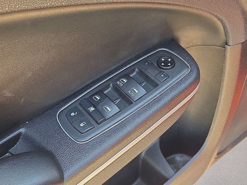 Used 2021 Dodge Charger SXT w/ Leather Interior Group RWD image 20