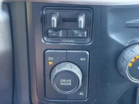 Certified 2024 Ford F350 XLT image 32