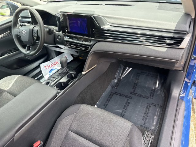 Used 2025 Toyota Camry LE FWD image 16