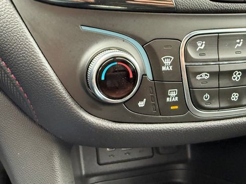 Used 2023 Chevrolet Equinox RS image 53