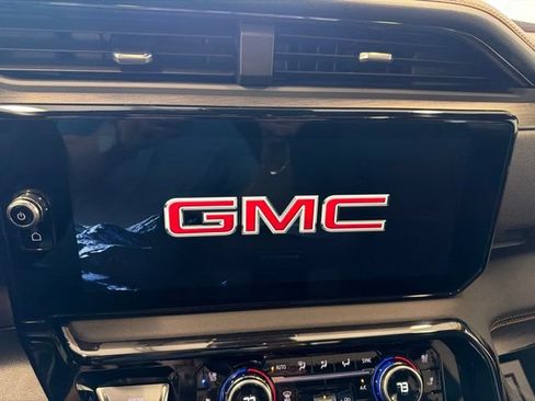 Used 2025 GMC Sierra 2500 AT4 AWD/4WD image 27