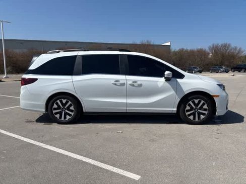 Used 2025 Honda Odyssey EX-L image 6