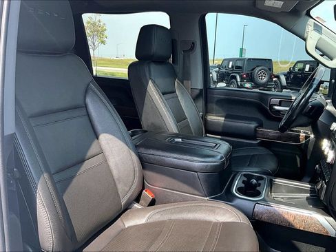 Used 2020 GMC Sierra 2500 Denali w/ Denali Ultimate Package AWD/4WD image 7