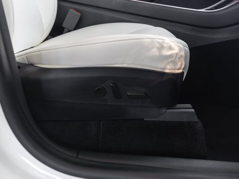 Used 2020 Tesla Model Y Long Range AWD/4WD image 60
