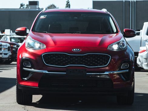 Used 2021 Kia Sportage EX image 4