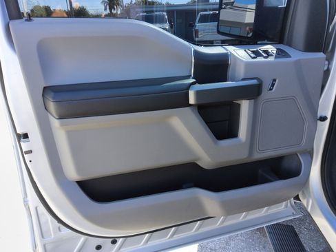 Used 2018 Ford F150 XLT image 13