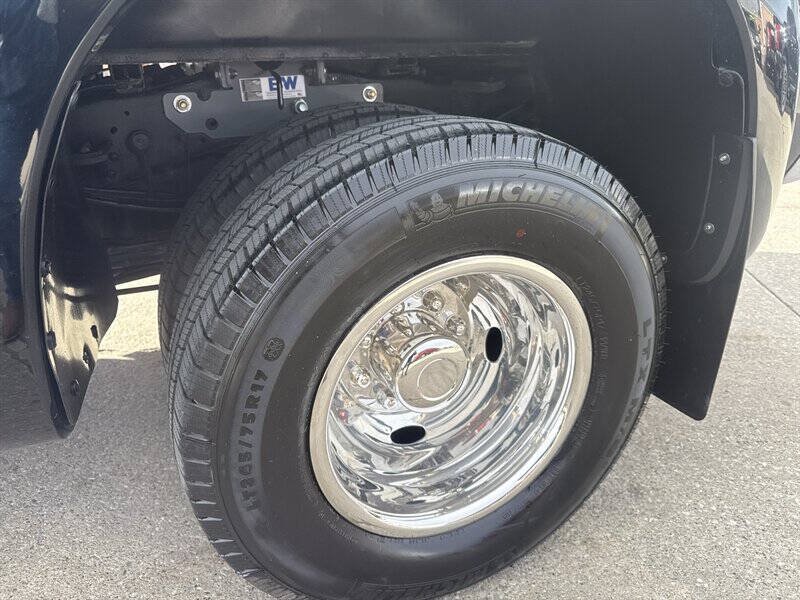 Used 2016 Ford F350 XLT AWD/4WD image 14