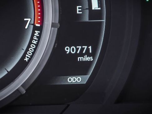 Used 2019 Lexus IS 300 F Sport w/ F Sport Package RWD image 9