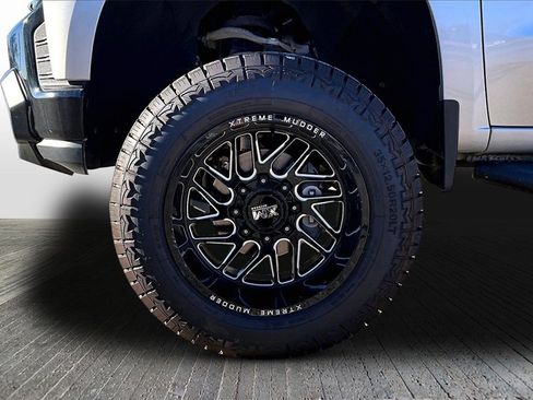 Used 2019 Chevrolet Silverado 1500 Custom Trail Boss w/ Custom Convenience Package image 8