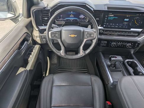 Used 2023 Chevrolet Silverado 1500 LTZ w/ LTZ Convenience Package II AWD/4WD image 16