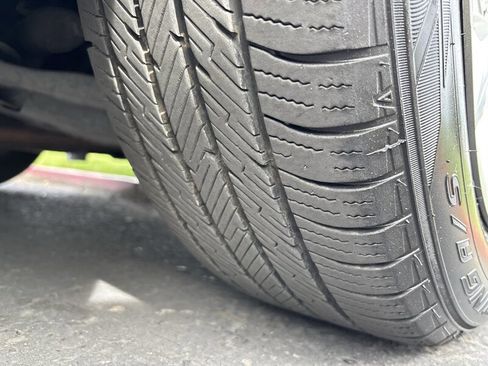 Used 2017 Toyota Camry LE image 16