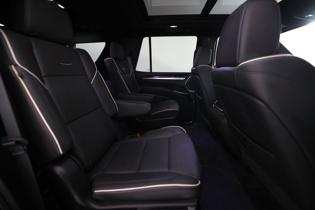 Used 2026 Cadillac Escalade Sport w/ LPO, ONYX Package AWD/4WD image 11