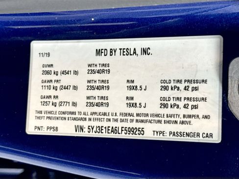 Used 2020 Tesla Model 3 Standard Range image 31