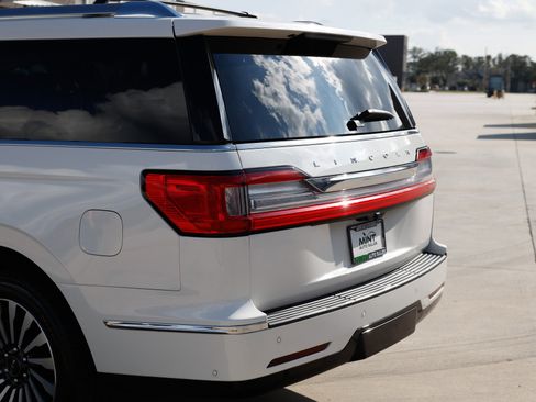 Used 2021 Lincoln Navigator L Reserve image 47