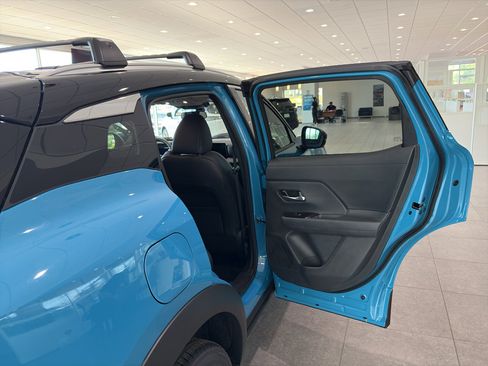 New 2026 Nissan Kicks SR w/ Cold Weather Package image 21