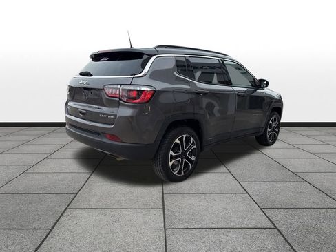 Used 2022 Jeep Compass Limited image 5