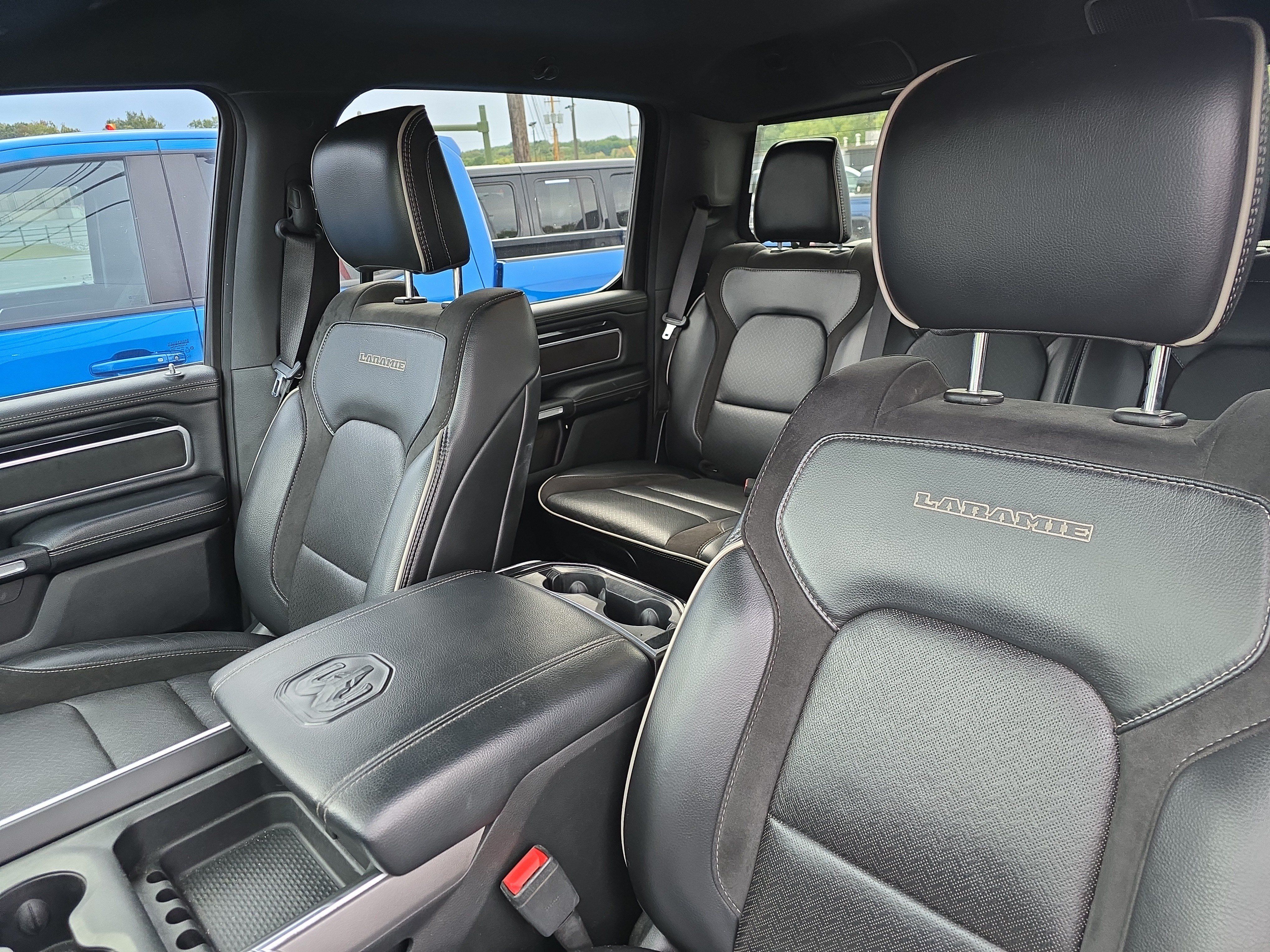 Used 2020 RAM 1500 Laramie w/ Sport Appearance Package AWD/4WD image 26
