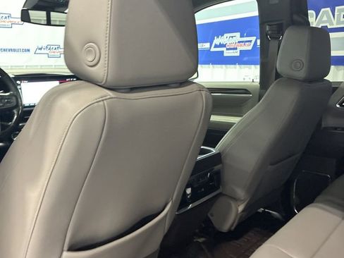 Used 2024 GMC Sierra 1500 SLT w/ SLT Premium Plus Package image 40