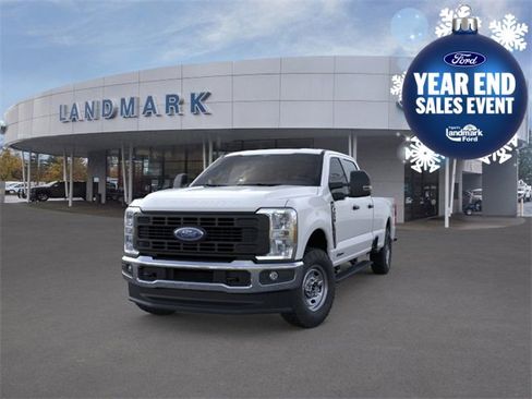 New 2026 Ford F250 XL w/ XL Off-Road Package image 2