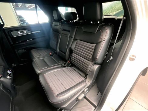Used 2025 Ford Explorer ST-Line image 20