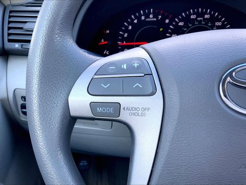 Used 2008 Toyota Camry LE image 24