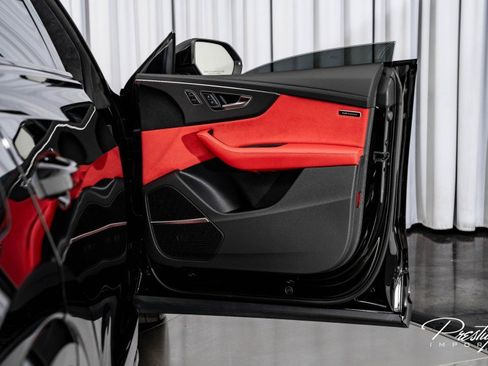 Used 2025 Audi RS Q8 performance image 42