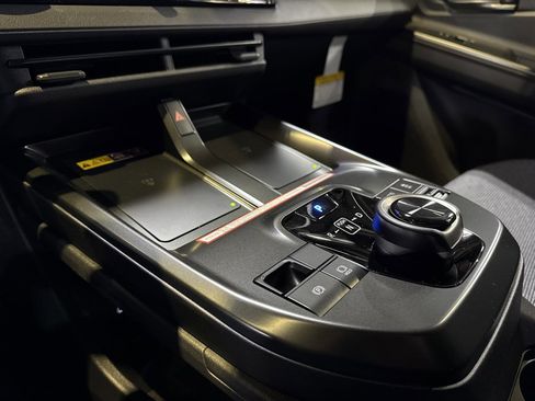 Used 2026 Toyota bZ XLE image 28