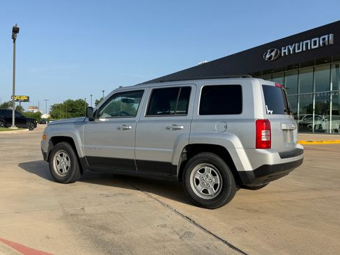 Used 2011 Jeep Patriot Sport w/ PWR Value Group FWD image 3