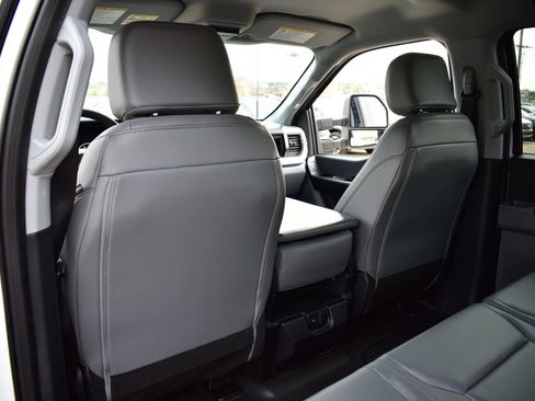 Used 2025 Ford F350 XL image 30